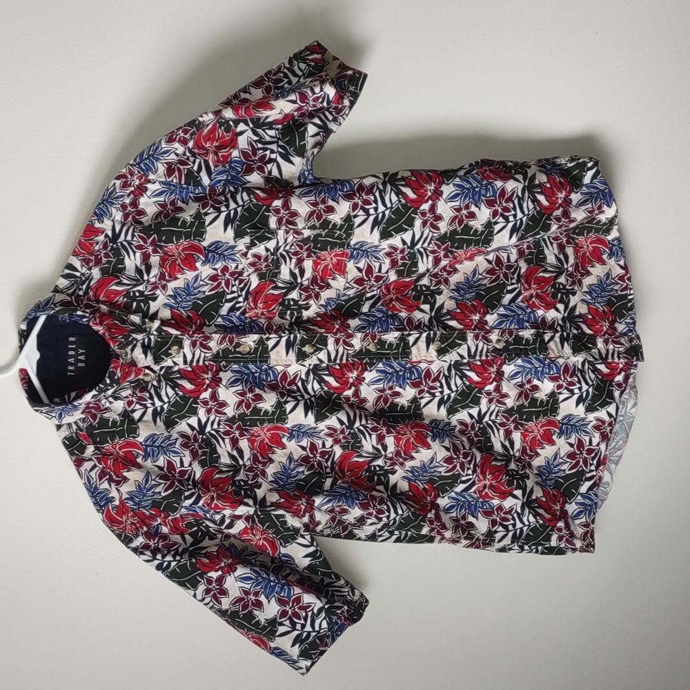 Trader Bay Men's Medium Short Sleeve Hawaiian Shirt